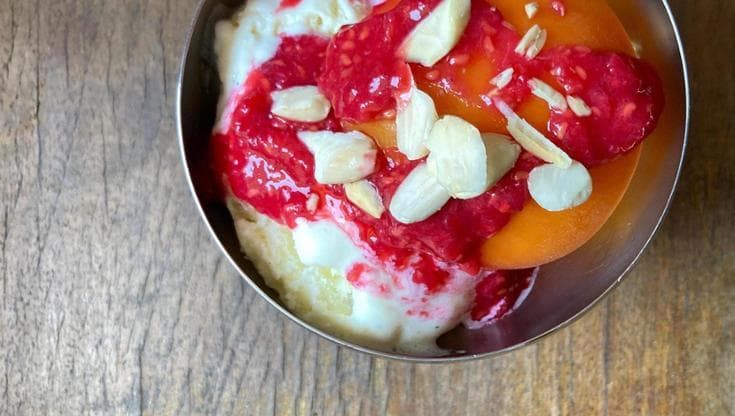 Pesca Melba, storia di un mito: quando Escoffier trasformò un dessert in leggenda. La ricetta