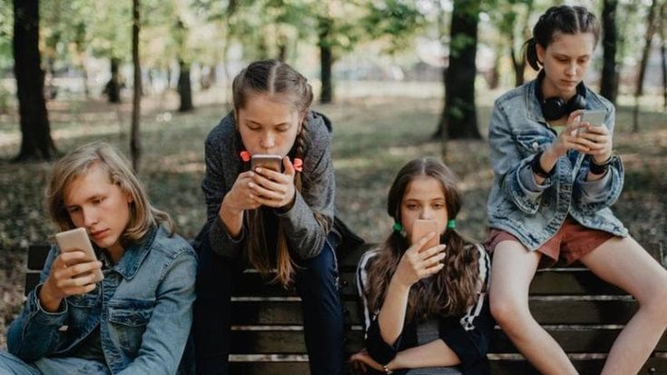 Poveri, con poca istruzione, nessuno stimolo e un futuro che non sarà per niente “appagante”
