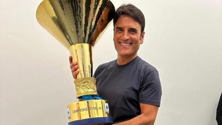 Napoli-Torino, Sal Da Vinci ospite d’onore al Maradona: festa azzurra con i 50 mila