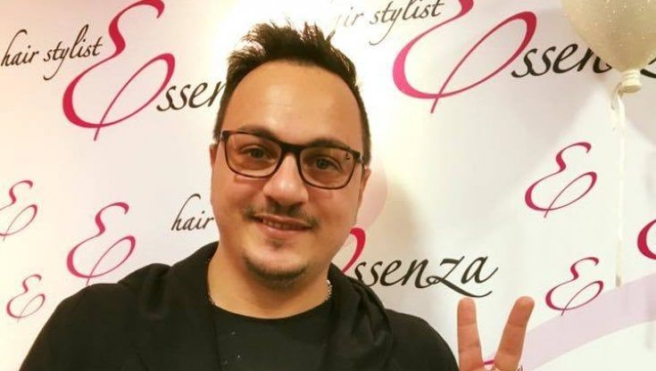 Incidenti stradali, morto il parrucchiere Simone Vulcano: la sua moto contro un'auto a Brugherio