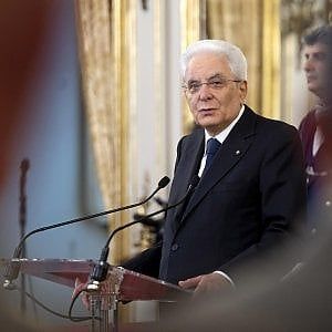 Mattarella: "Pensare di farcela senza l'Europa è ingannare i cittadini: il sovranismo è inattuabile"