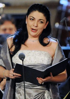 Commenti omofobi su Fb: soprano allontanata dall'Opera di Sydney