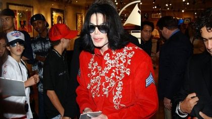 Michael Jackson, un doc torna sulle accuse di pedofilia. La famiglia: 