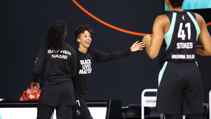 Say her name: atlete contro il razzismo. E un podio ancora difficile da scalare