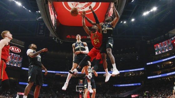 Basket Nba: Milwaukee si rialza, Indiana si arrende a Miami