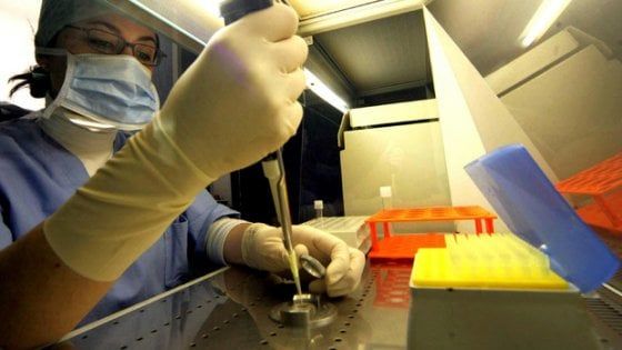 Tumore ovarico: verso l'approvazione di un nuovo farmaco