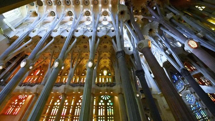 Spagna: completate le torri, la Sagrada Familia si avvia verso la fine dei lavori