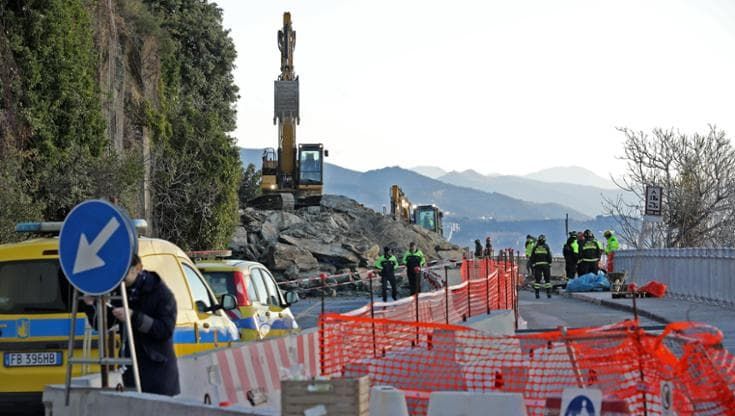 Frana, Arenzano contro Anas: “Più rischi con la galleria paramassi in costruzione a marzo”