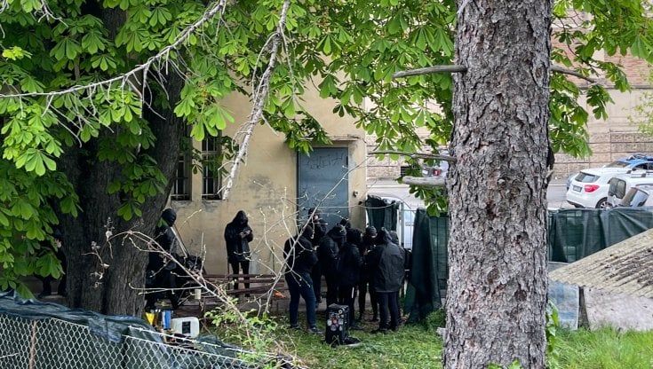 Bologna, nuova occupazione in un vivaio dismesso