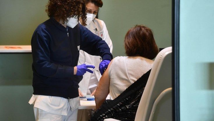 Vaccino in farmacia o dal dottore, questa è la settimana decisiva
