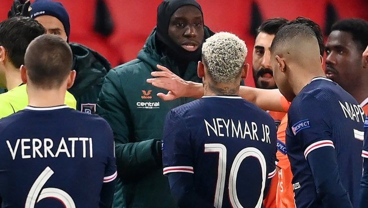 Champions, Psg-Basaksehir: cambia l'arbitro, è olandese. L'Uefa apre inchiesta