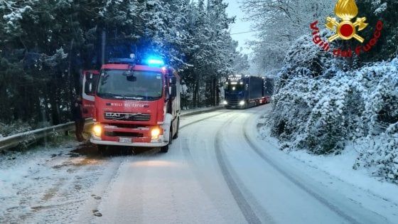 Avellino: intrappolati nella neve, salvati tre ragazzi a Montevergine