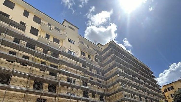 Firenze, riprendono i lavori  nell’ostello: “Apre la prossima primavera”