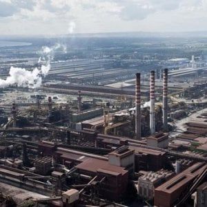 Ilva, salta l'incontro ArcelorMittal-sindacati: gli indiani vogliono prima parlare con Di Maio