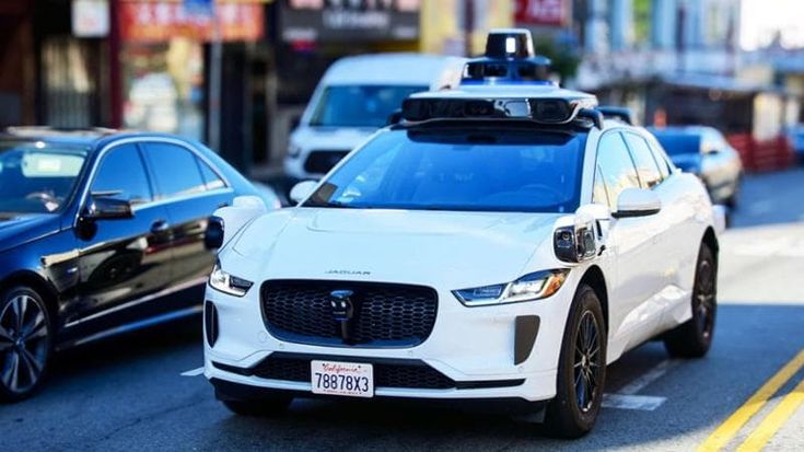 Guida autonoma, siamo inglesi: nel Regno Unito cresce la voglia di auto senza conducente