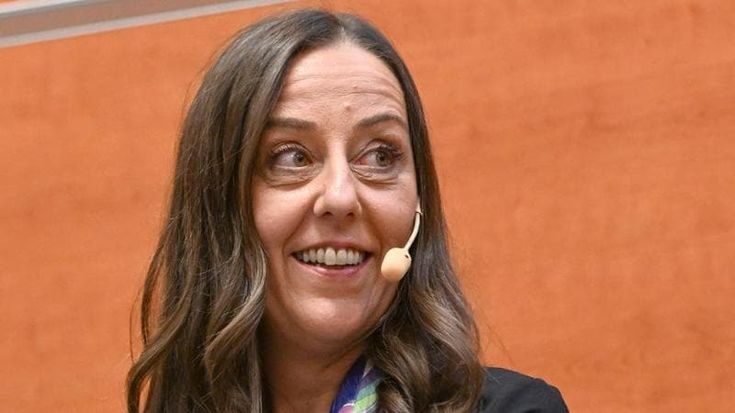 Funaro “La città pronta per la prima sindaca. Il mio piano per giovani e case”