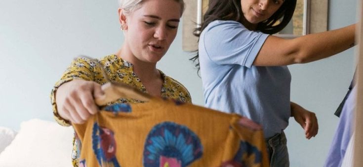 La app dei vestiti usati conquista l'Italia