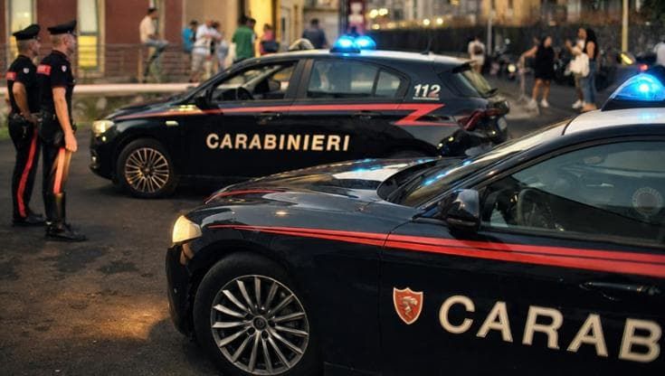 A 17 anni appicca il fuoco e fugge dalla comunità, poi rapina un disabile: Preso dai carabinieri