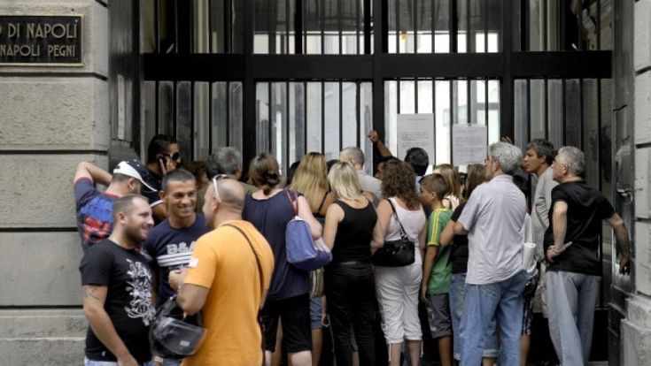 Tutti in coda al Monte dei Pegni. Solo a maggio cresciuto del 18 per cento il ricorso al credito a stima