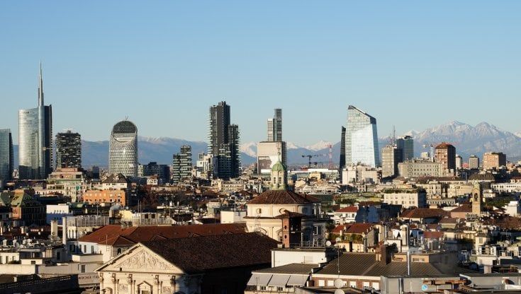 Milano torna sopra 1,4 milioni di abitanti: "Segnale incoraggiante, ma serve attrarre giovani e famiglie"