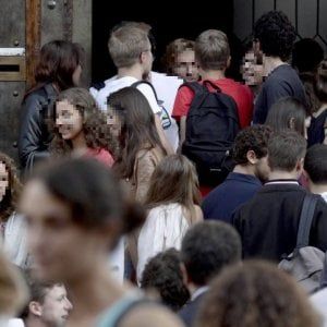 Fuga dalla scuola,  cresce l'abbandono: ogni anno lasciano in 50mila