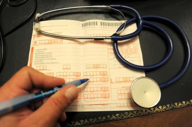 Dai test genetici alle Tac, la lista nera degli esami che lo stato non pagherà più