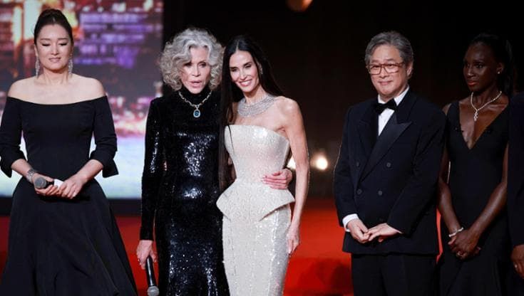 Il festival delle seconde vite: da Demi Moore a John Travolta le star che sono rinate a Cannes