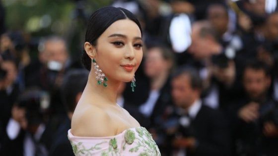 Fan Bingbing è accusata di evasione "di milioni di euro" dal fisco cinese, ma l'attrice è 'sparita'