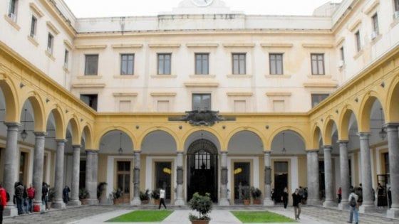 La guerra dei docenti per il concorso pilotato. Il professore Parlato sospeso per sei mesi