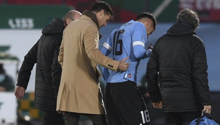 Napoli in ansia per Olivera, infortunio al ginocchio in nazionale