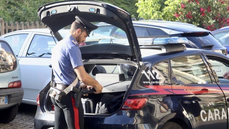 Firenze, sparatoria a Novoli: fermato uno dei feriti, ritrovata l'arma