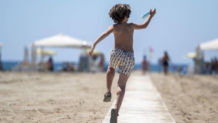 Bandiere verdi, in Puglia 13 spiagge a misura di bambino: è la terza regione in Italia