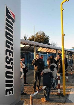 Bridgestone, proposta shock agli operai<br />"Quindici euro di multa se vi ammalate"