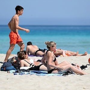 Mondello, autobus rimborsato a chi va in spiaggia