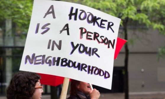 Canada, Corte Suprema revoca leggi anti-prostituzione: s&igrave; a case chiuse e sfruttamento