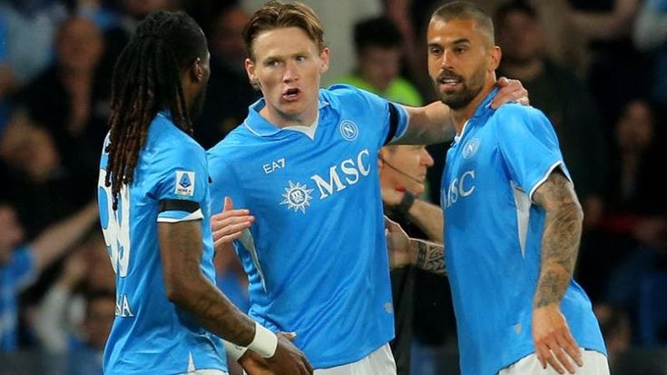 McTominay trascina il Napoli in vetta da solo: Torino ko (2-0) e Inter sorpassata