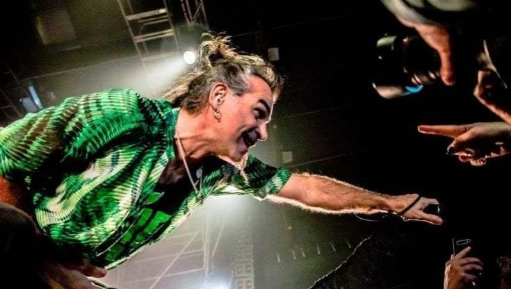 Piero Pelù: "Neofascisti in azione a Firenze, era il mio liceo. Dal governo vorrei condanna e polso duro"