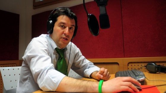 Aiuti pubblici a Radio Padania, il Pd attacca: "Intanto tagliano i fondi all'editoria". Di Maio: "Supplemento di istruttoria"