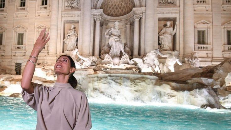 Comunali a Roma, il rilancio di Raggi: sfiderò io la destra al ballottaggio