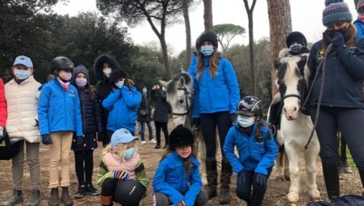 "Natale di Roma" con bimbi e  pony a Villa Borghese