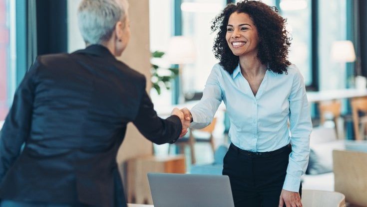 Consulenti di fronte al cliente: l'Esg tiene nonostante gli attacchi, ma la classificazione Sfdr incide relativamente