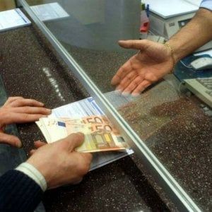 Bankitalia, scendono le sofferenze e salgono i prestiti