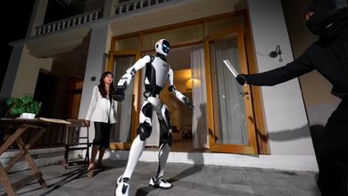 Cina: presentato H2-X, il robot-bodyguard esperto di arti marziali