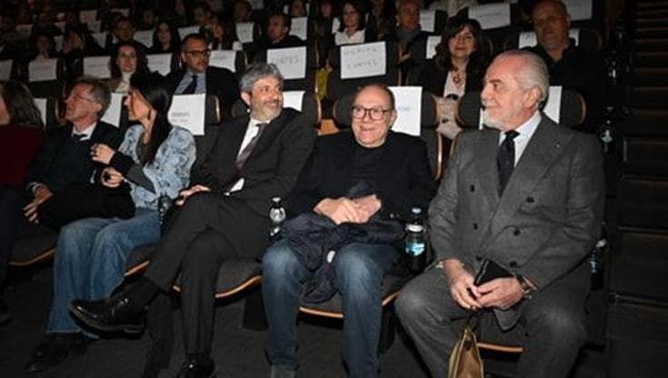 De Laurentiis e Verdone al Metropolitan: ‘Scuola di seduzione’ in anteprima “solo per i napoletani”
