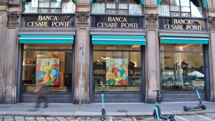 Una galleria d'arte dentro la sede della banca Cesare Ponti: la mostra di Fabrizio Dusi fino al 15 ottobre