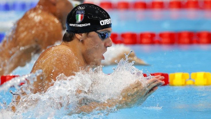 Dal nuoto la  sesta medaglia azzurra, bronzo per Martinenghi nei 100 rana: "Una cascata di emozioni"