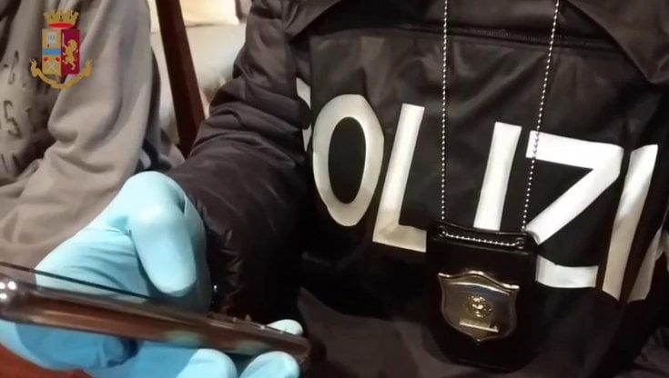 Pedopornografia online, operazione in tutta Italia: 119 perquisizioni e tre arresti