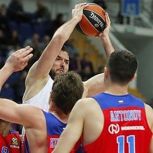 Basket, Eurolega: Milano umiliata a Mosca. E' la decima sconfitta di fila