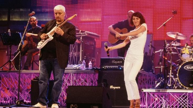 È la notte per Pino. Show al Plebiscito con i big della musica