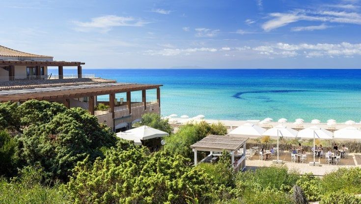 Un resort che, come confini, ha solo mare e Natura